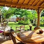 Magnifique Maison & Bungalow En Bois Dans Jardin Tropical Proche Rivieres Et Foret