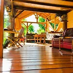 Magnifique Maison & Bungalow En Bois Dans Jardin Tropical Proche Rivieres Et Foret