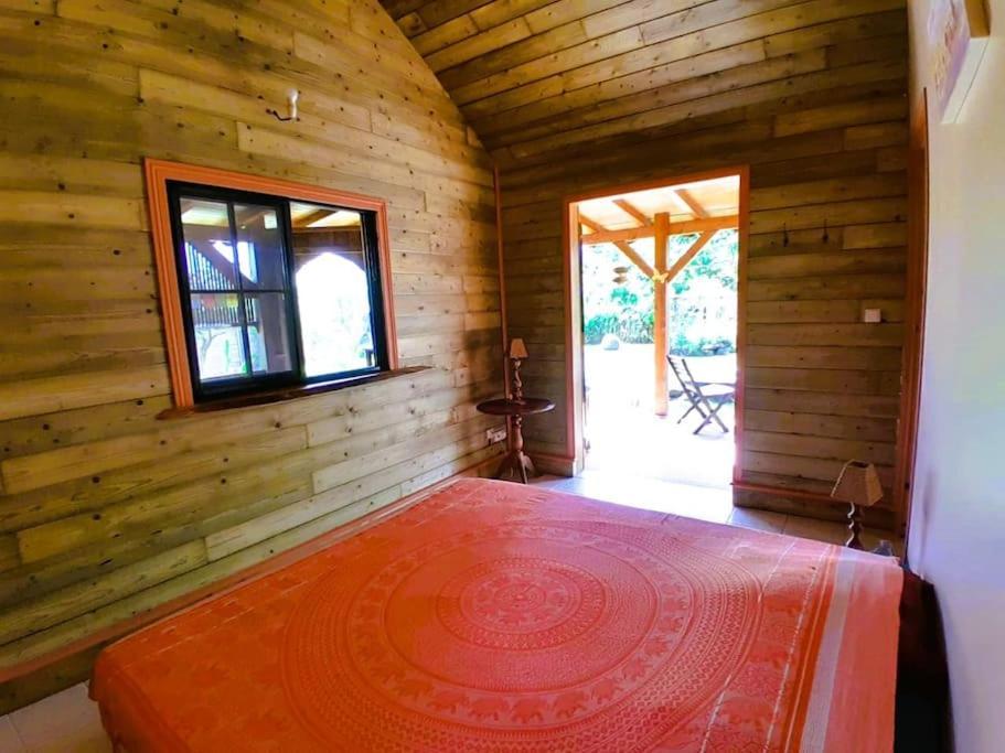 Hébergement de vacances Magnifique Maison & En Bois Dans Jardin Tropical Proche Rivieres Et Foret *